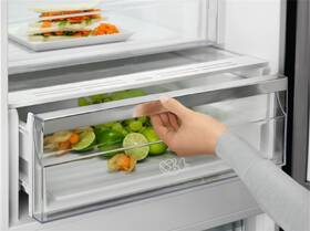 Chladnička s mrazničkou Electrolux LNC7ME32W2 bílá

 obrázek produktu 5 z 11