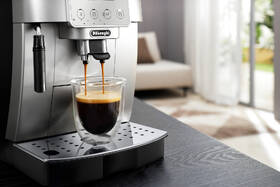 Espresso De'Longhi ECAM 220.31 SSB černá barva
