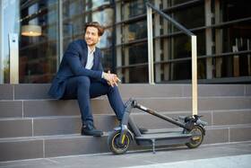 Elektrická koloběžka Segway MAX G30E II 

 obrázek produktu 11 z 12