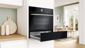 Ohřevná zásuvka Bosch BIC7101B1 černá barva

