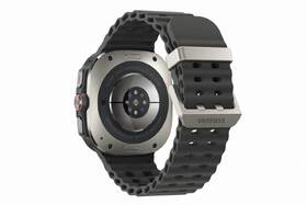 Chytré hodinky Samsung Galaxy Watch Ultra LTE (2025) stříbrné

 obrázek produktu 23 z 24