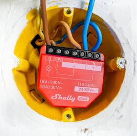 Modul Shelly Gen3 1PM, spínací modul, WiFi červená barva
