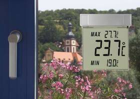 Teploměr TFA 30.1025 VISION, okenní šedý

 obrázek produktu 3 z 3