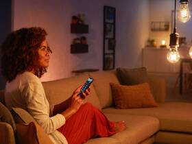 Žárovka LED Philips White Filament, E27, 7W 

 obrázek produktu 7 z 7