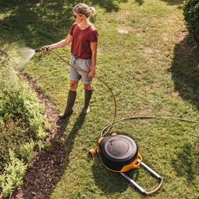 Naviják na hadice Fiskars X-series 13mm (1/2") 

 obrázek produktu 7 z 8