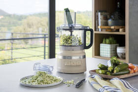 Kuchyňský robot KitchenAid 5KFP0719EAC 

 obrázek produktu 13 z 13