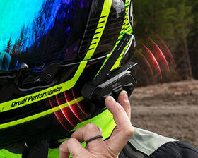 Handsfree SENA Spider RT1, dosah 2 km černé

 obrázek produktu 2 z 4