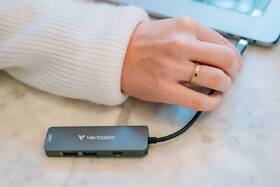 USB Hub Verbatim USB-C Essentials Multiport Hub 4 port - USB 3.2 GEN 1 / HDMI/ USB-C PD / USB-A šedý

 obrázek produktu 4 z 4
