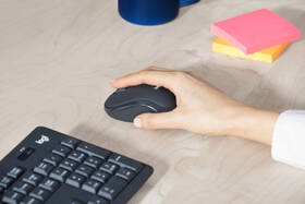 Klávesnice s myší Logitech MK295 Silent, CZ/SK - grafitová grafitová

 obrázek produktu 5 z 6