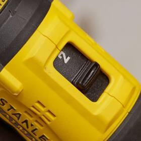 Vrtací šroubovák Stanley SFMCD710D2K-QW (s baterií) 

 obrázek produktu 4 z 5