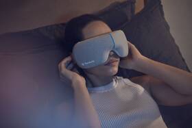 Masážní přístroj na oční okolí Therabody SmartGoggles 

 obrázek produktu 4 z 8