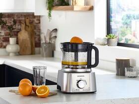 Kuchyňský robot KENWOOD FDP65820SI stříbrná barva
