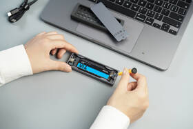 Externí rámeček Lexar E06 SSD M.2 PCle stříbrný

 obrázek produktu 7 z 11