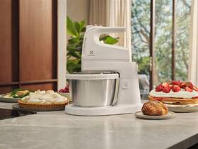 Ruční šlehač s mísou Electrolux Mattino 2.0 ESM4W bílý

 obrázek produktu 7 z 7