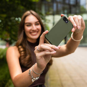 Kryt na mobil FIXED ReStory na Apple iPhone 13 zelený

 obrázek produktu 8 z 9