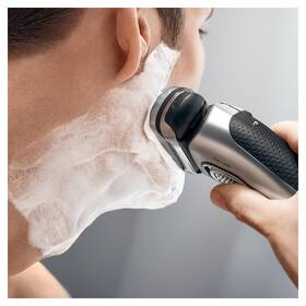 Holicí strojek Braun 9290cc Clean&Charge Wet&Dry stříbrný

 obrázek produktu 16 z 18