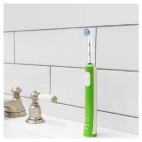 Zubní kartáček Oral-B 6+ 

 obrázek produktu 4 z 8