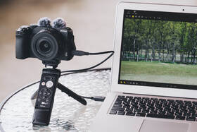 Digitální fotoaparát Nikon Z 30 + 16-50 VR Vlogger kit černá barva
