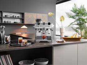 Pákový kávovar De'Longhi EC 9885.M nerez

 obrázek produktu 12 z 12