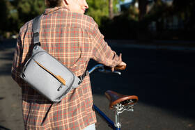 Brašna Peak Design Everyday Sling 3L (v2) šedá

 obrázek produktu 7 z 9