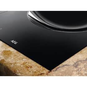 Indukční varná deska AEG IWE41600KB černá barva
