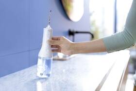 Ústní sprcha Philips HX3826/31 bílá

 obrázek produktu 7 z 11