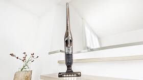 Tyčový vysavač Bosch BCH3K2852 hnědá barva
