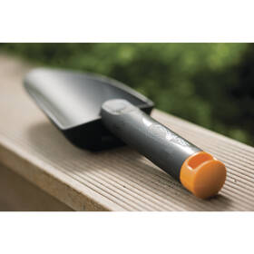 Lopatka Fiskars A000011079 Solid černá

 obrázek produktu 3 z 4
