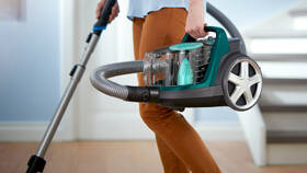 Podlahový vysavač Philips FC9555/09 zelený

 obrázek produktu 8 z 12