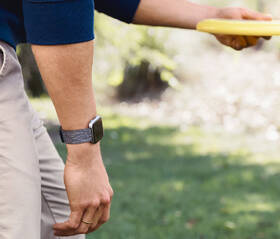 Chytré hodinky Fitbit Versa (NFC) - Charcoal Woven 

 obrázek produktu 5 z 5
