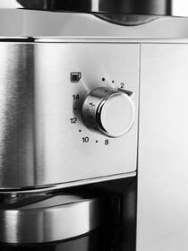 Kávomlýnek De'Longhi KG520M stříbrný

 obrázek produktu 2 z 11