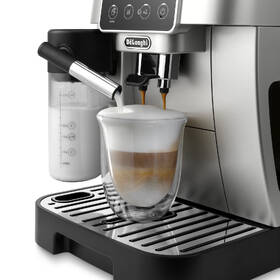 Automatický kávovar De'Longhi Magnifica Start Milk ECAM 220.80.SB 
