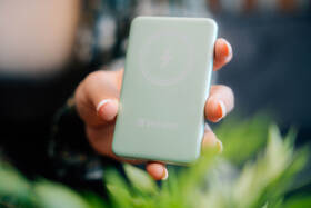 Powerbanka Verbatim Charge 'n' Go 5000 mAh zelená

 obrázek produktu 3 z 6
