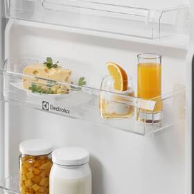 Chladnička s mrazničkou Electrolux ENS3SE18S bílá

 obrázek produktu 5 z 7