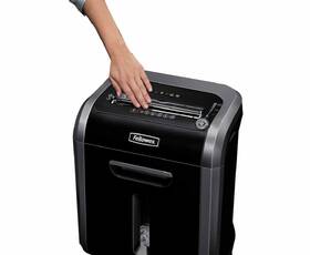 Skartovač Fellowes 79 Ci černý

 obrázek produktu 3 z 9