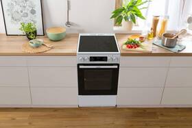Sklokeramický sporák Gorenje GEC5C61WG bílá barva
