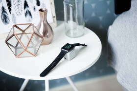 Powerbanka ZENS pro Apple Watch bílé

 obrázek produktu 3 z 3