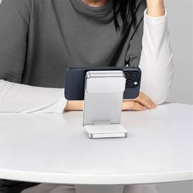 Bezdrátová nabíječka Mobile Origin Qi2 CompactStand 3in1 stříbrná barva
