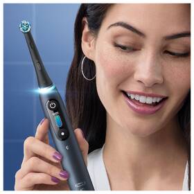 Zubní kartáček Oral-B Black CZ 

 obrázek produktu 7 z 14