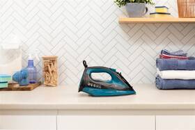 Žehlička RUSSELL HOBBS 27280-56 Colour Control Pro černá/tyrkysová

 obrázek produktu 15 z 17