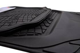 Autokoberce Compass gumové, 4 ks 

 obrázek produktu 1 z 2