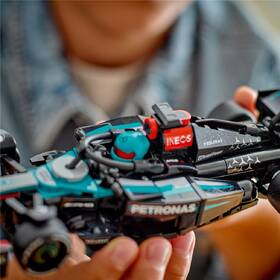 Stavebnice LEGO® Speed Champions 77244 Závodní auto Mercedes-AMG F1® W15 

 obrázek produktu 3 z 8