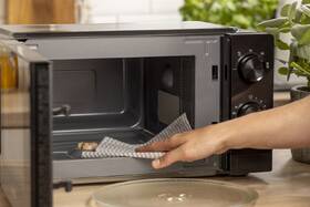 Mikrovlnná trouba Gorenje MO20CE1B5 černá

 obrázek produktu 5 z 9