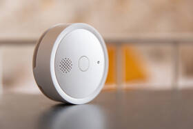 Detektor kouře Shelly Smoke Plus, Wi-Fi, BT bílý

 obrázek produktu 3 z 5