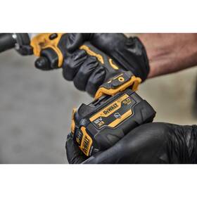 Akumulátor Dewalt 12V XR DCB126G 

 obrázek produktu 3 z 3