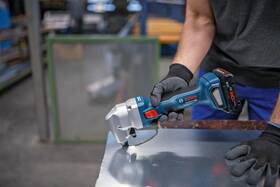 Nůžky na plech Bosch Professional GNA 18V-16 E (bez baterie) 

 obrázek produktu 3 z 13