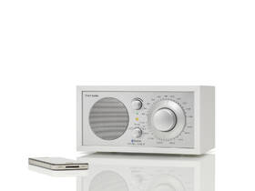 Radiopřijímač Tivoli Audio Model One BT stříbrný/bílý

 obrázek produktu 5 z 7