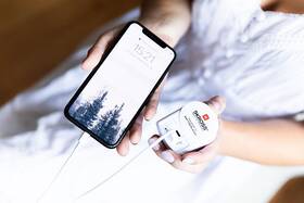 Cestovní adaptér SKROSS nabíjecí, USB-A, USB-C, EU, 27W 

 obrázek produktu 5 z 6
