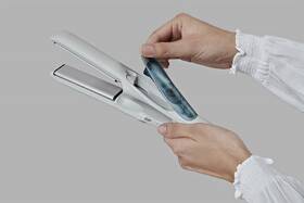 Žehlička na vlasy Remington S9001 HYDRAluxe PRO Straightener bílá

 obrázek produktu 6 z 11