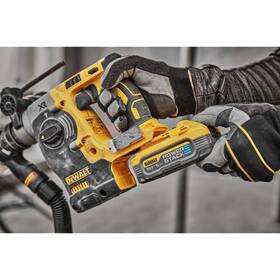 Kladivo Dewalt DCH273H2T (s baterií) 

 obrázek produktu 4 z 5